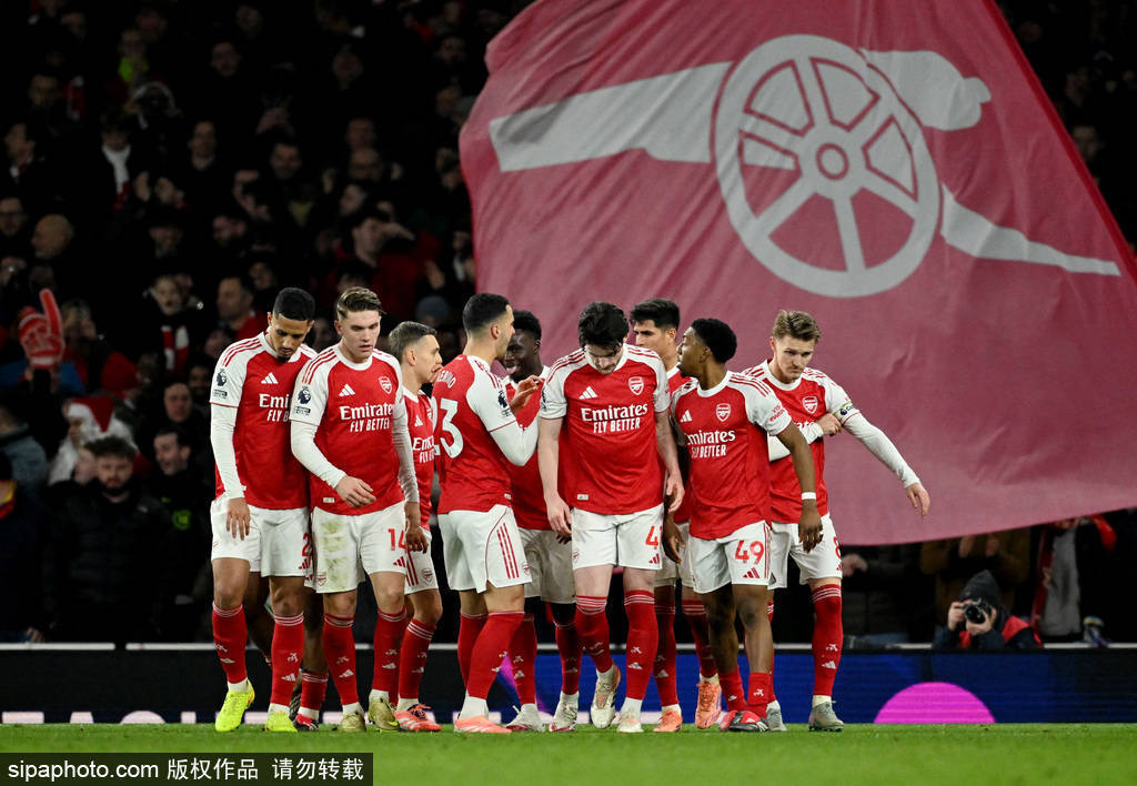 比赛日:萨拉赫“谢幕战”助攻利物浦 拜仁险输副班长